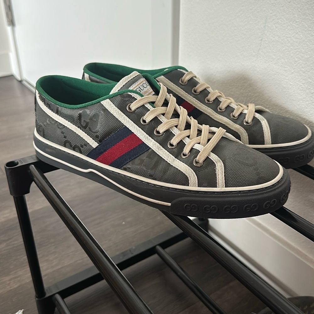 Gucci Men's Gray Sneakers with Red and Green Accents